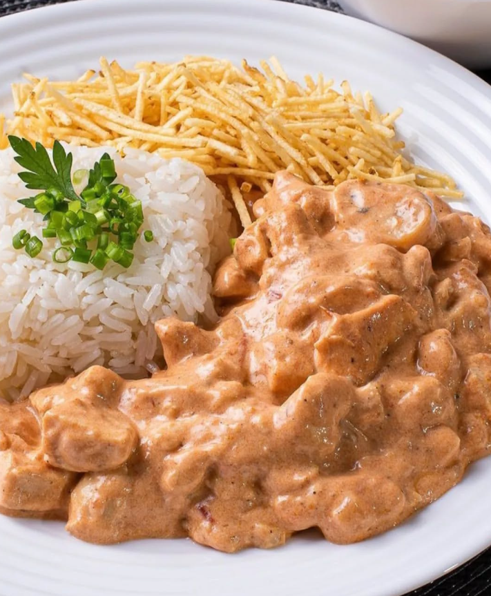 2 Marmitex Grande Com Strogonof